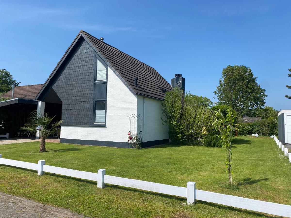 Traumhaftes Geraeumiges Ferienhaus In Meernaehe Bruinisse Exteriör bild